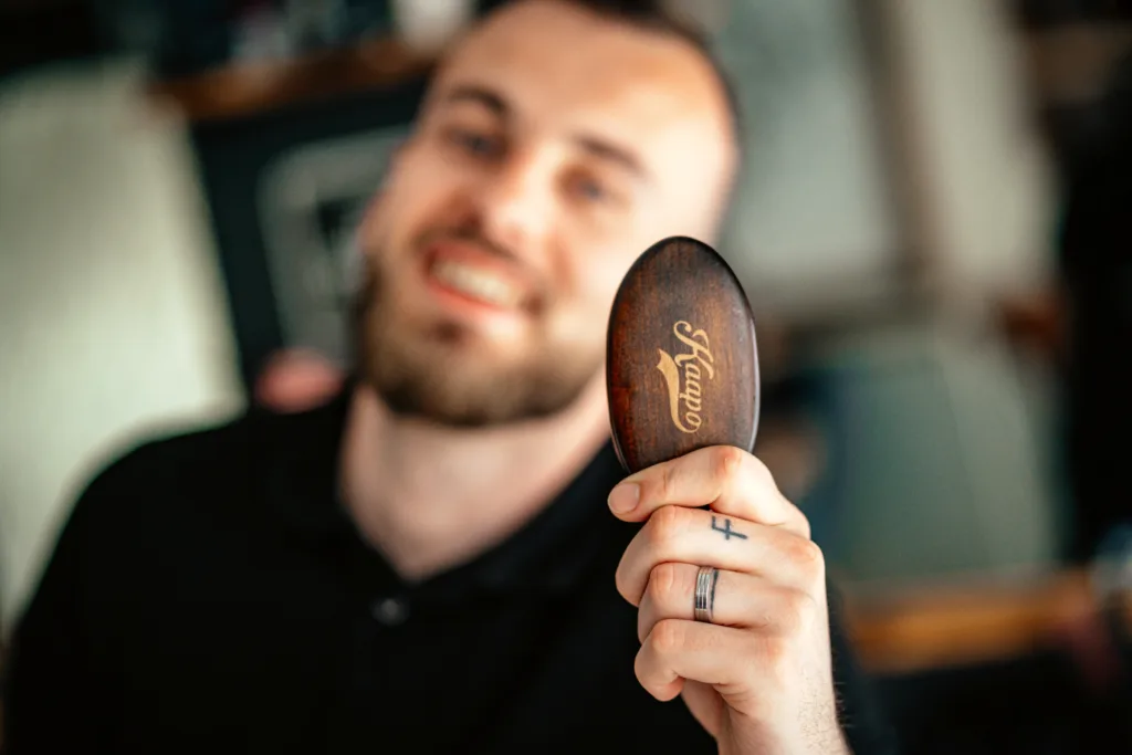 Kartáč na vousy Kaapo